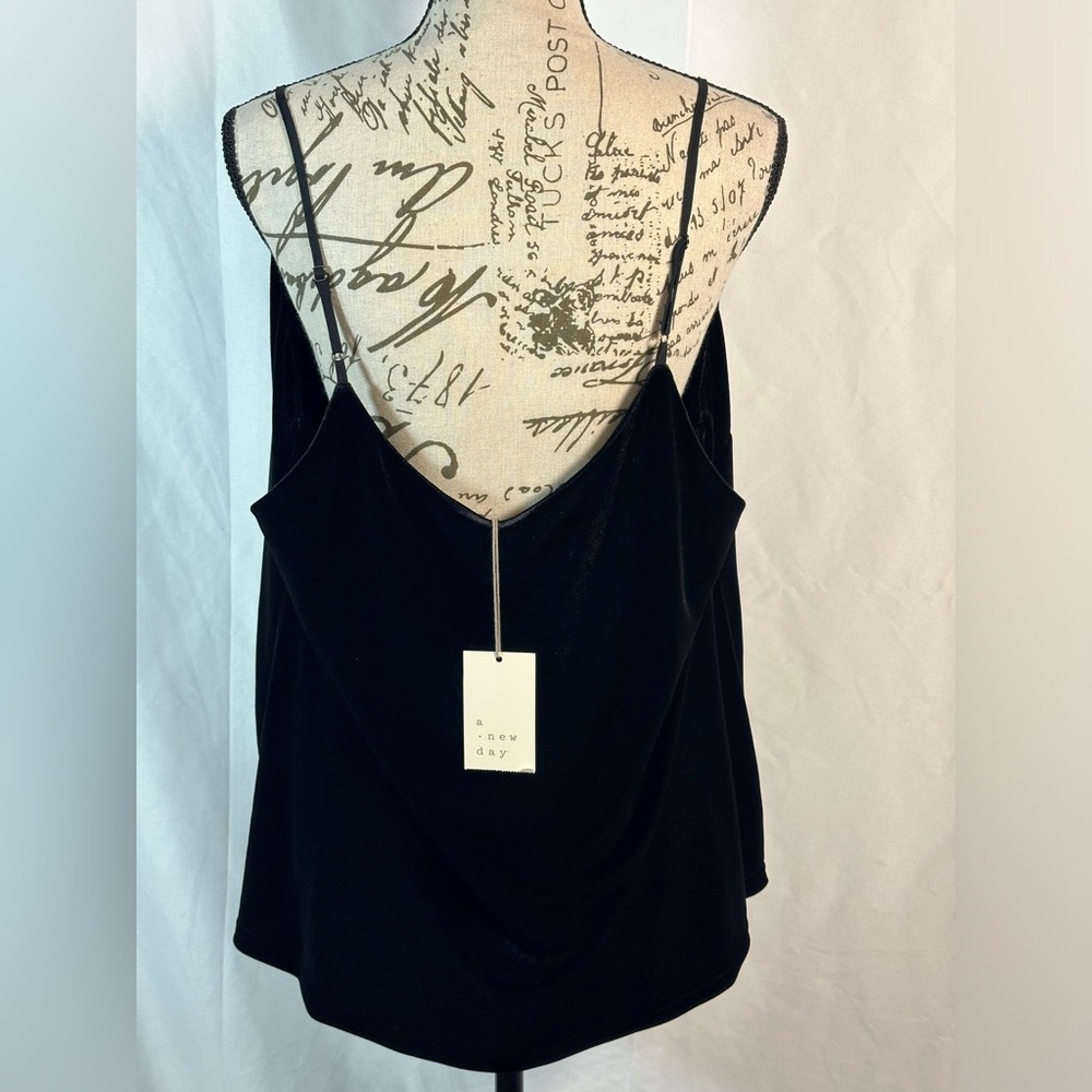 Target Black Crop Top with Soft Stretch Fabric 🖤 - Picture 6 of 13